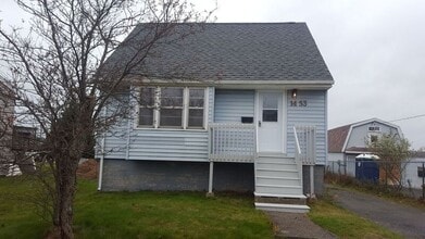 Building Photo - 1453 Main Rd