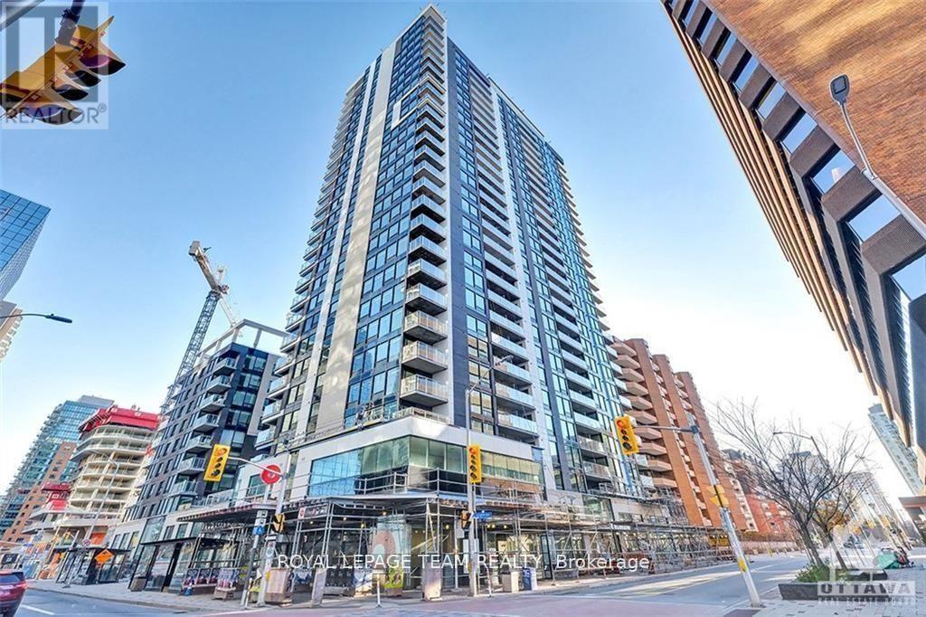 Primary Photo - 340-2340 Queen St