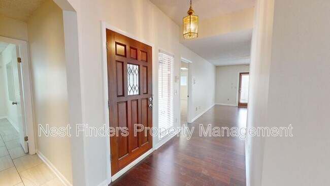 Building Photo - 6176 Alpenrose Ave