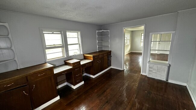 Foto del edificio - 1201 E 8th Ave