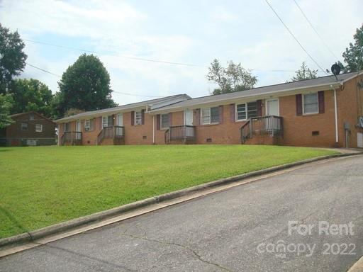 Primary Photo - 1825 Mountainbrook Dr