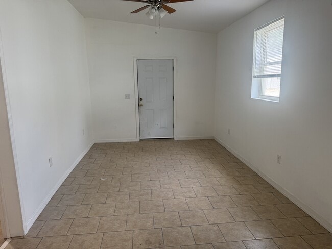 Building Photo - 3636 Hwy 90
