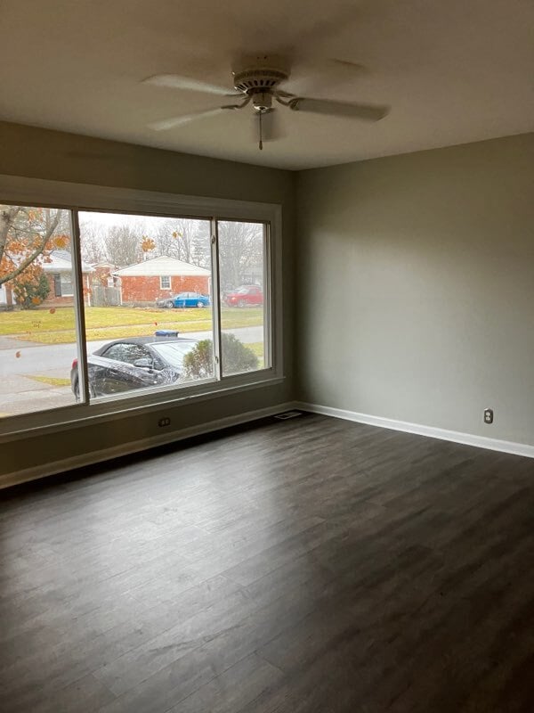 Foto del edificio - 3823 Manner Dale Dr