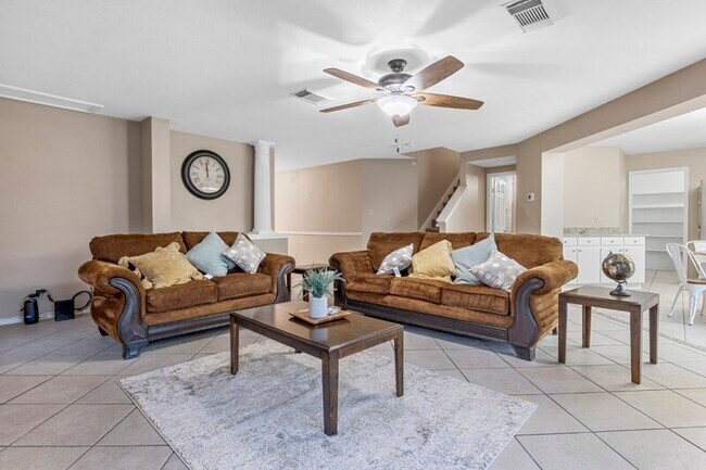 Foto del edificio - 5218 Creekway St