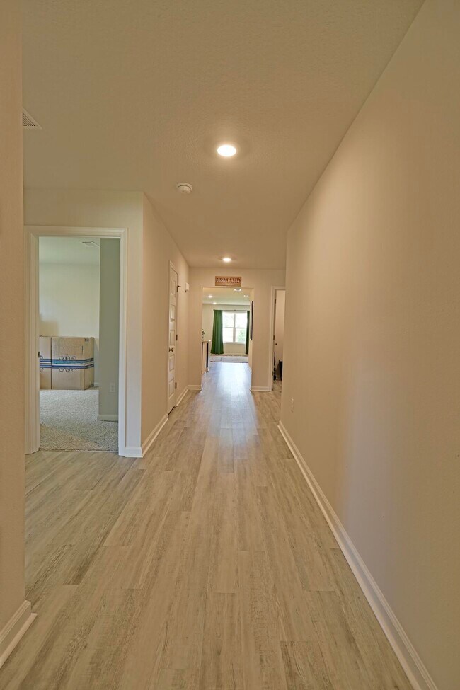 Foto del edificio - 8604 Tarsus Dr