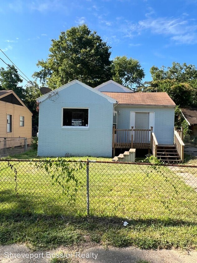 Primary Photo - 3 br, 1.5 bath House - 2511 Quinton St