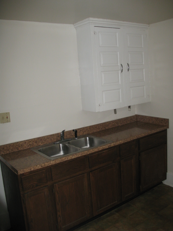 Foto del edificio - 329 E 26th St