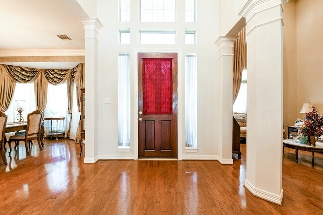 Foto del edificio - 3003 Grand Noble Cir