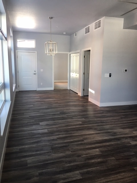 Foto del edificio - 902 Blondel St