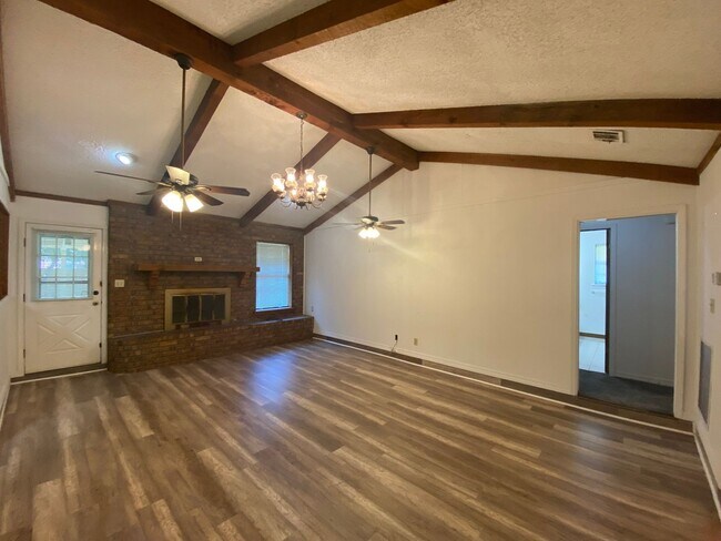 Foto del edificio - Brownlee Estates