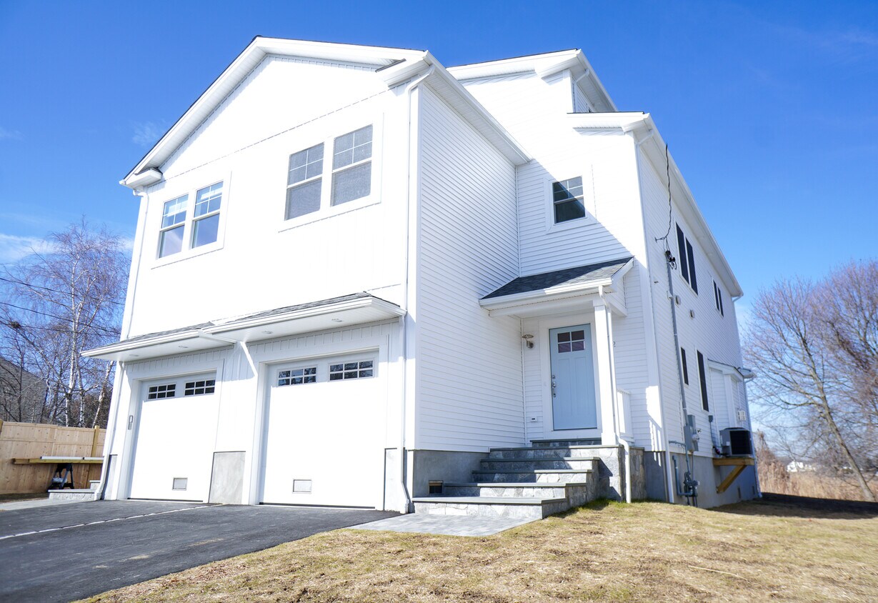 782 Oldfield Road, Fairfield, CT 06824 House Rental in Fairfield, CT