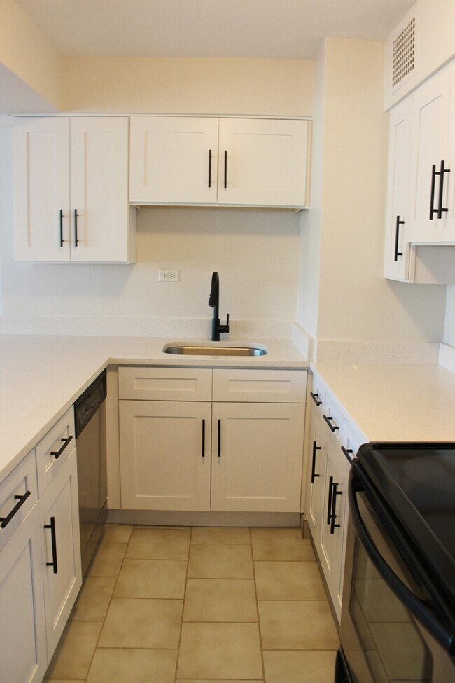 Foto del edificio - 6030 N Sheridan Rd