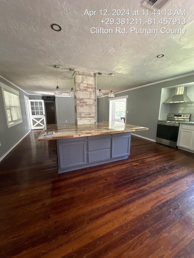 Foto del edificio - 574 Clifton Rd