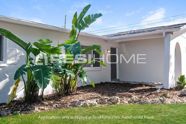 Foto del edificio - HOME FOR RENT!!