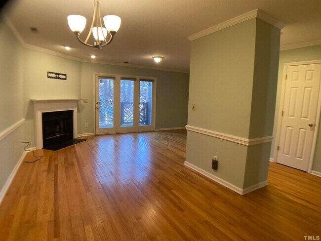 Building Photo - 3311 Coachman's Way