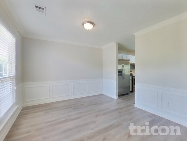 Building Photo - 1026 Bonita Cir