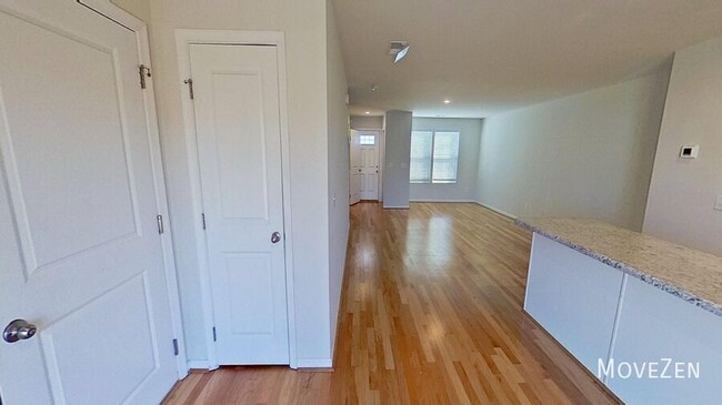 Foto del edificio - 600 Maplestead Farms Ct