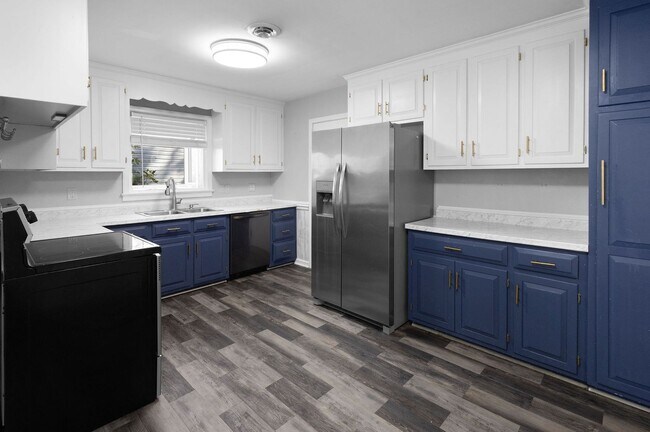 Foto del edificio - 3 Bed 1 Bath Home for Rent in Newport News