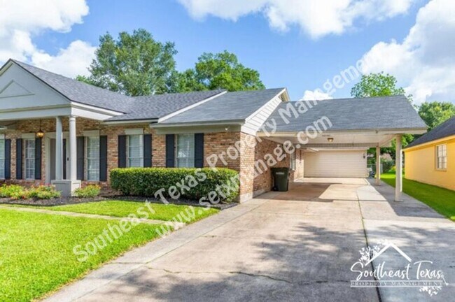 Building Photo - 6030 Zenith St