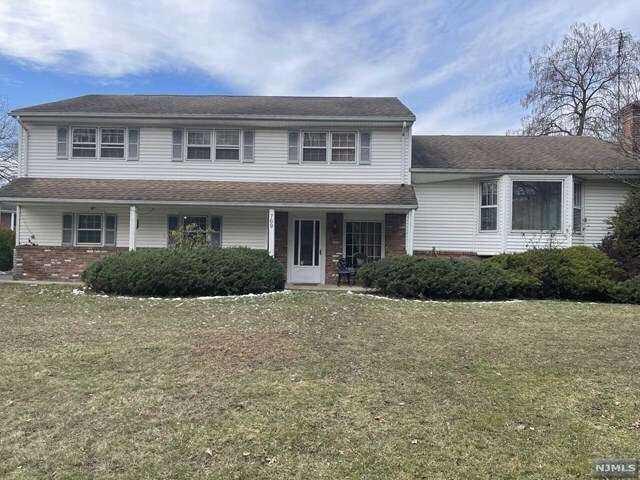 Building Photo - 769 Paramus Rd