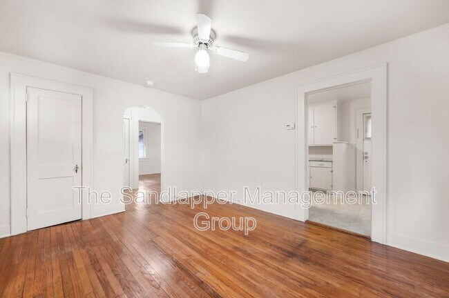 Foto del edificio - 2144 Banyan St