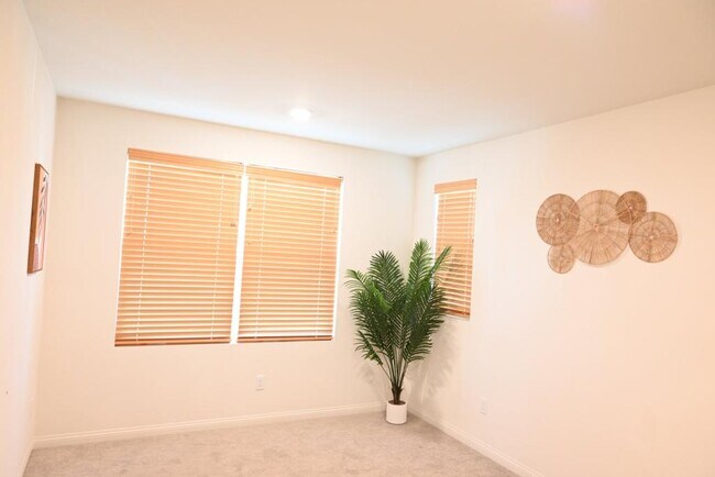 Foto del edificio - 1692 W Trapezoid Dr