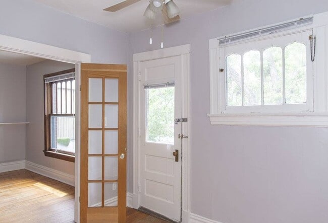 Interior Photo - 1230 Pearl