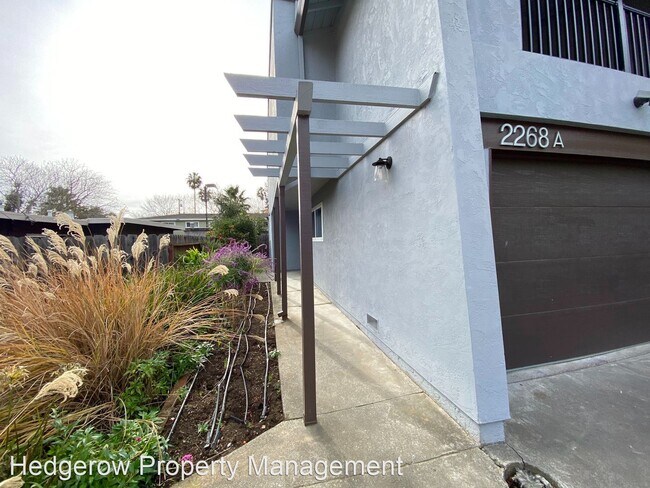 Building Photo - 2 br, 1.5 bath House - 2268 A Clay Street