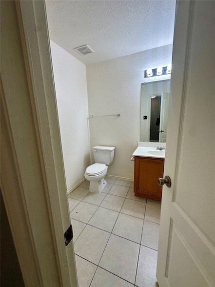 Building Photo - 5621 Thunder Gulch Dr