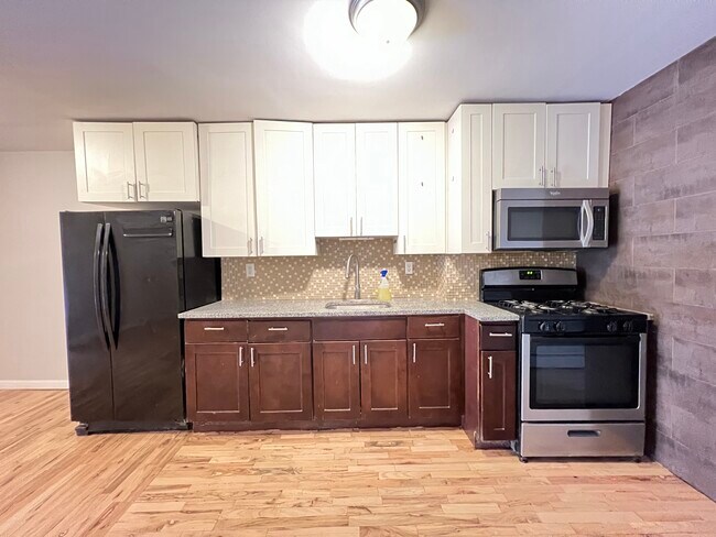 Unit 1 - 11 Rose Ave