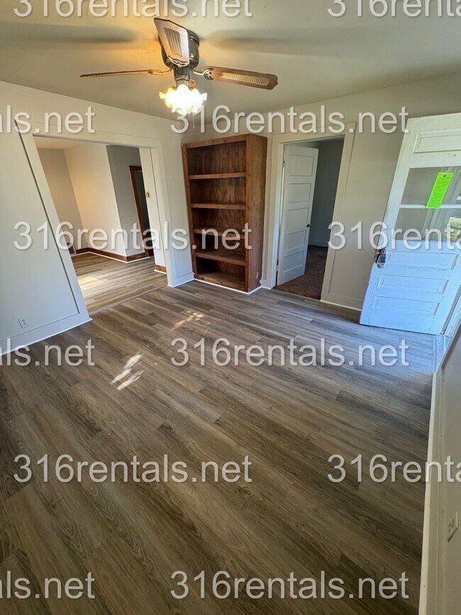 Foto del edificio - 795 - 2 bed 1 bath - Single Family Home