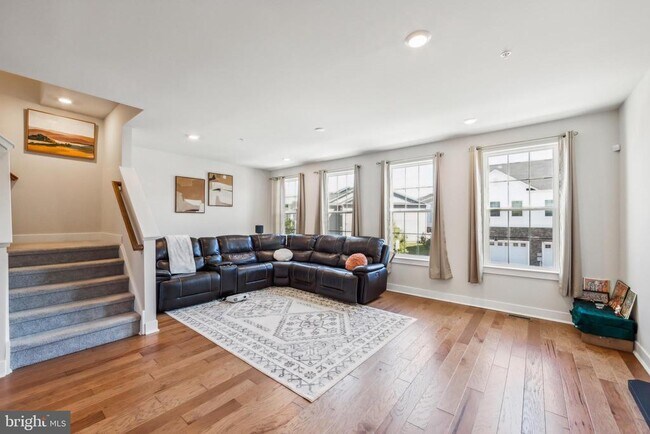 Foto del edificio - 130 Livingston Ln