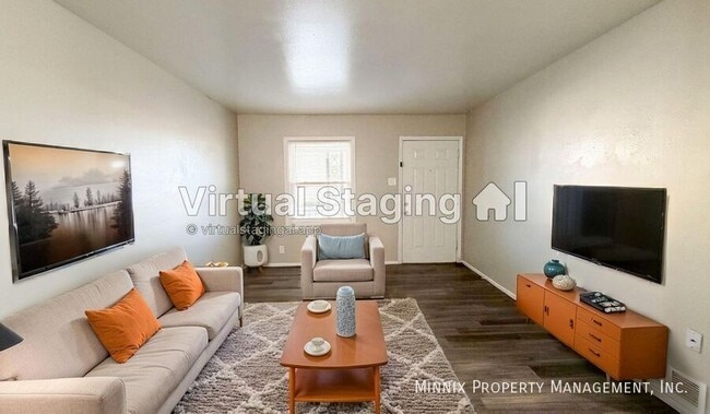 Building Photo - 2010 Ave. S