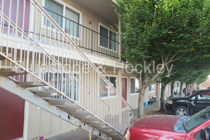 Primary Photo - 1629 Savage Rd NE