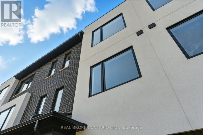 Building Photo - 3 - 161 FIFTH AVENUE