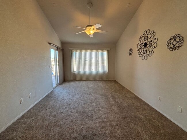 Foto del edificio - 2 Bedroom - 2 Bath Condo