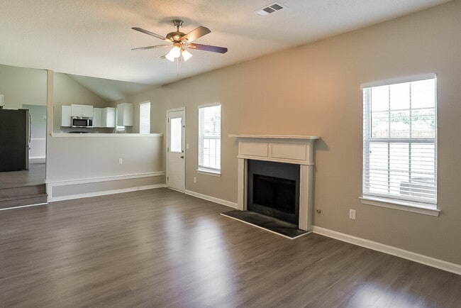 Foto del edificio - 6926 Silver Grass Ct