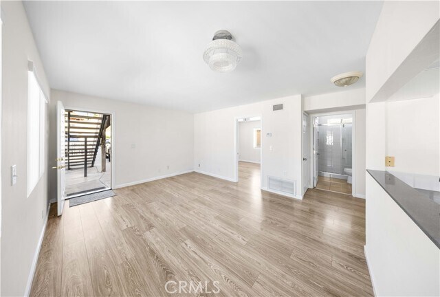 Building Photo - 10225 Fernglen Ave