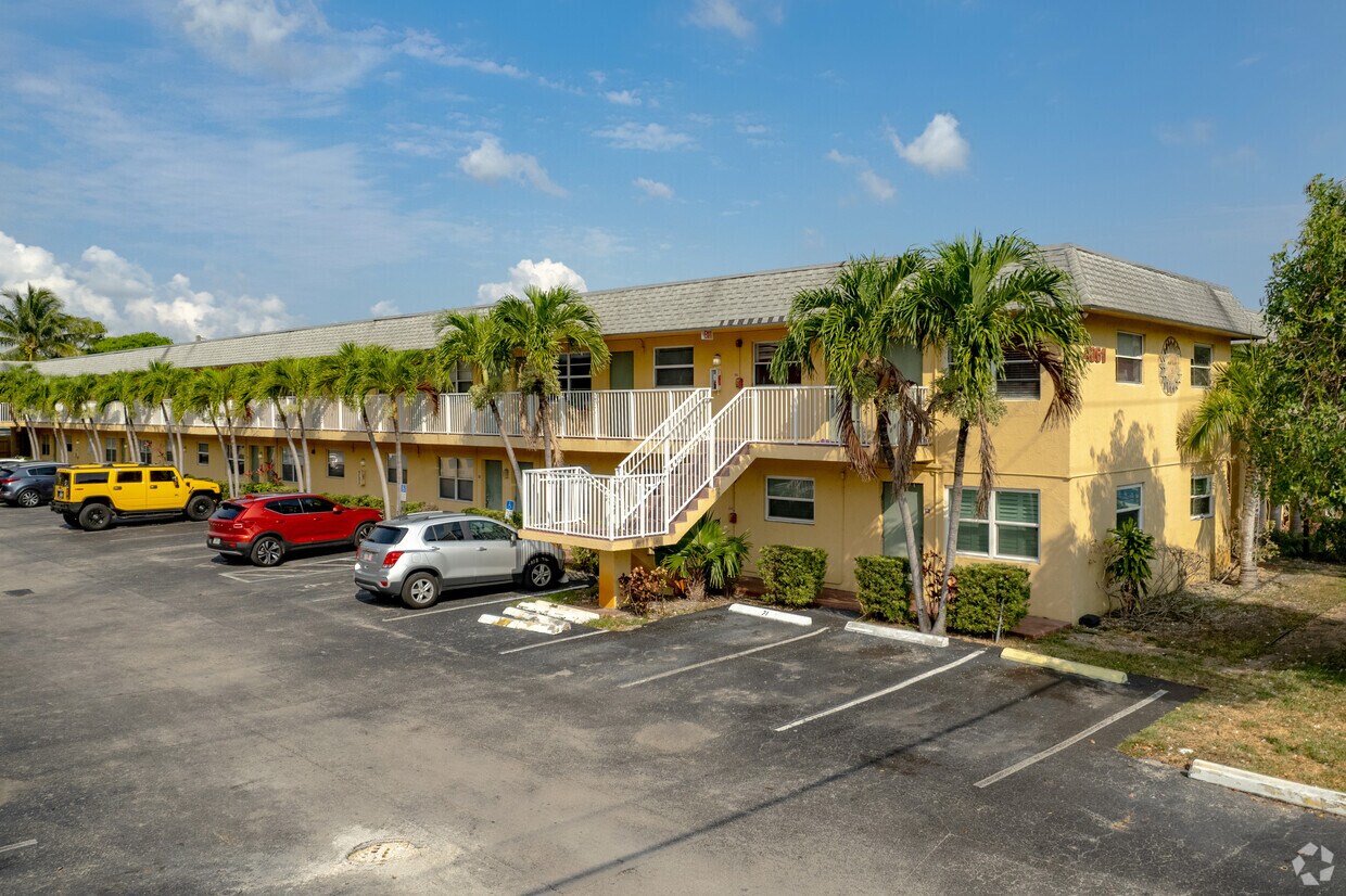 Foto principal - El Sol Condominium