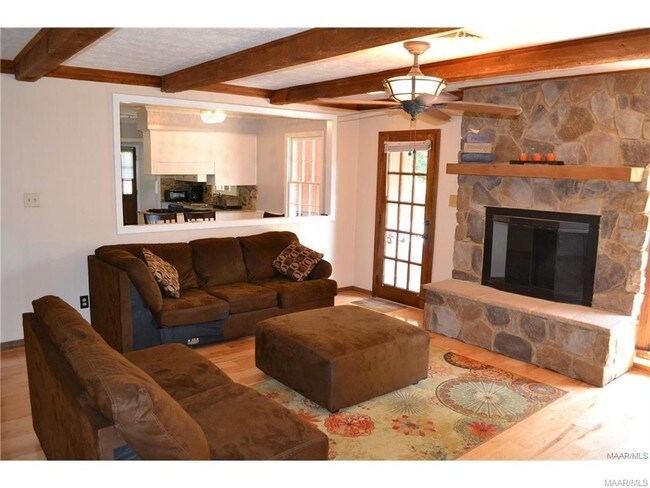Building Photo - 2621 Old Orchard Ln