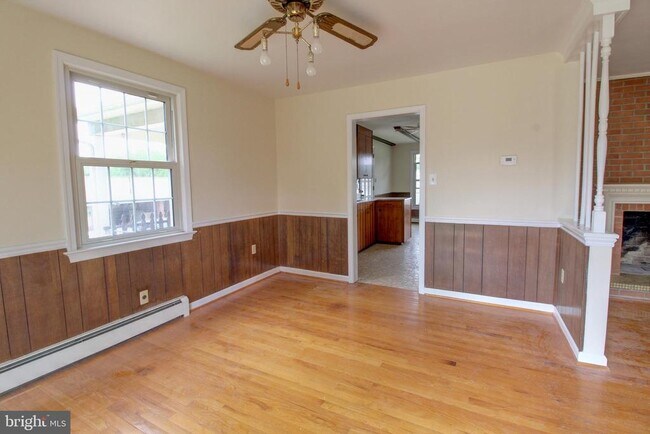 Foto del edificio - 113 Thornton Ct