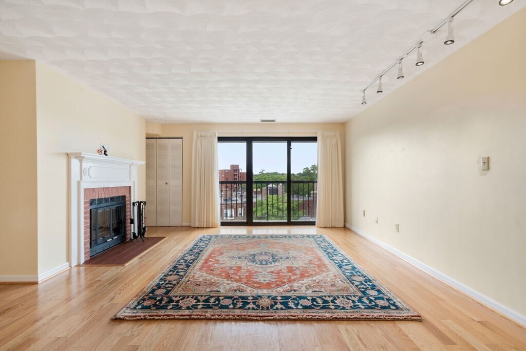 Foto principal - 1600 Massachusetts Ave