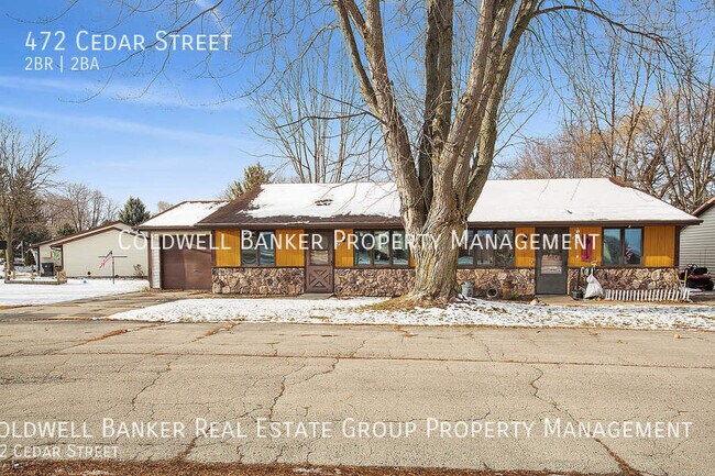 Building Photo - 472 Cedar St