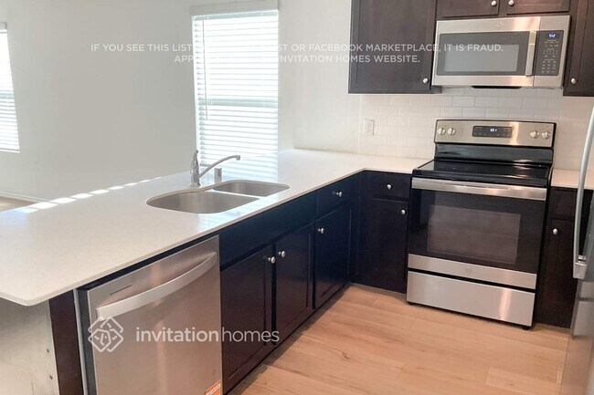 Building Photo - 10637 Sewell Cir