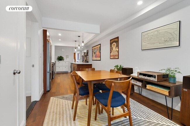 Foto del edificio - 353 6th St