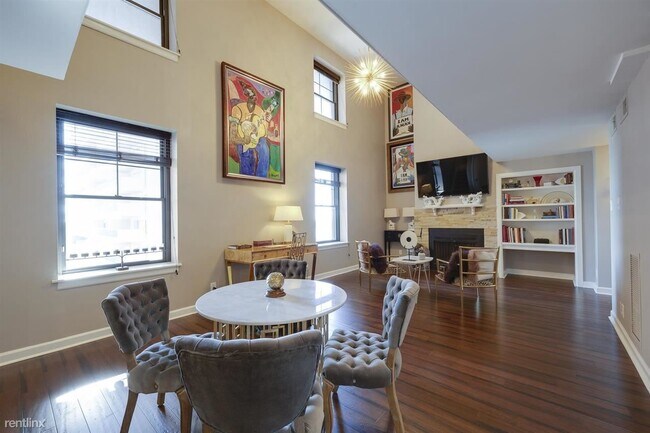 Building Photo - 1 br, 1 bath Condo - 109 N Main St Apt 1606