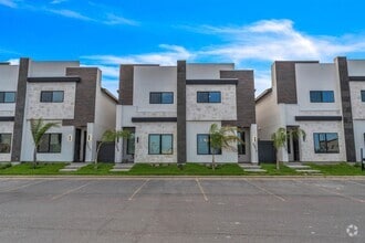 Building Photo - 8218 Casa Verde Rd
