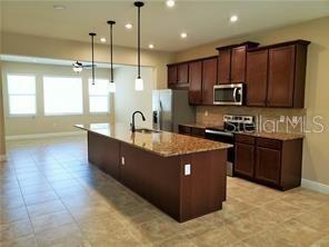 Foto del edificio - 8085 Glenlloyd Ave