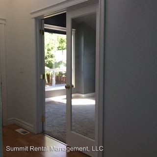 Foto del edificio - 942 Mule Deer Pl NW