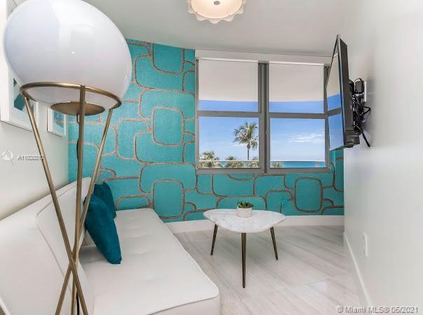 Foto del edificio - 5151 Collins Ave